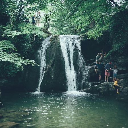 Central Malham, Sleeps 2, Private Hot Tub, Yoga Studio Extérieur photo